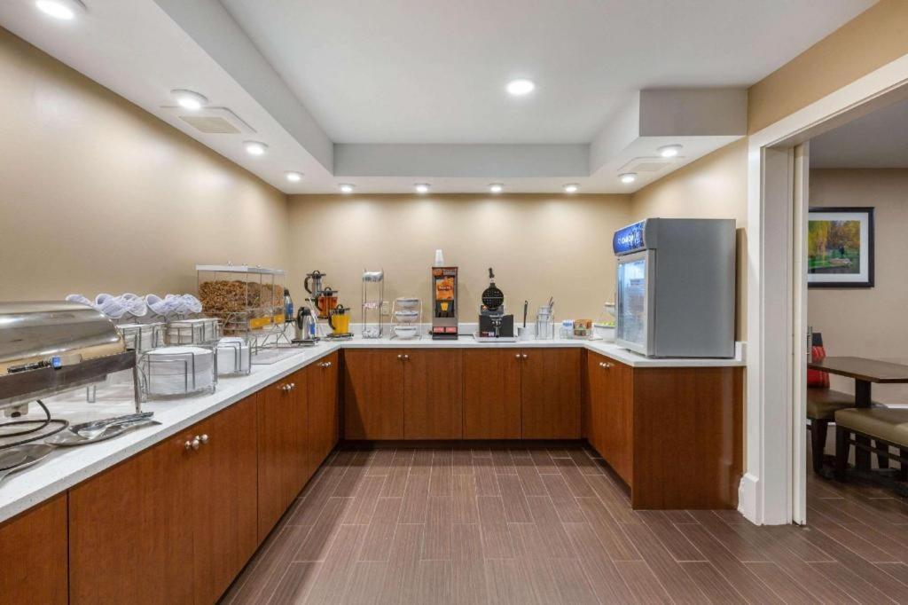 Comfort Inn Danvers - Boston North Shore Extérieur photo